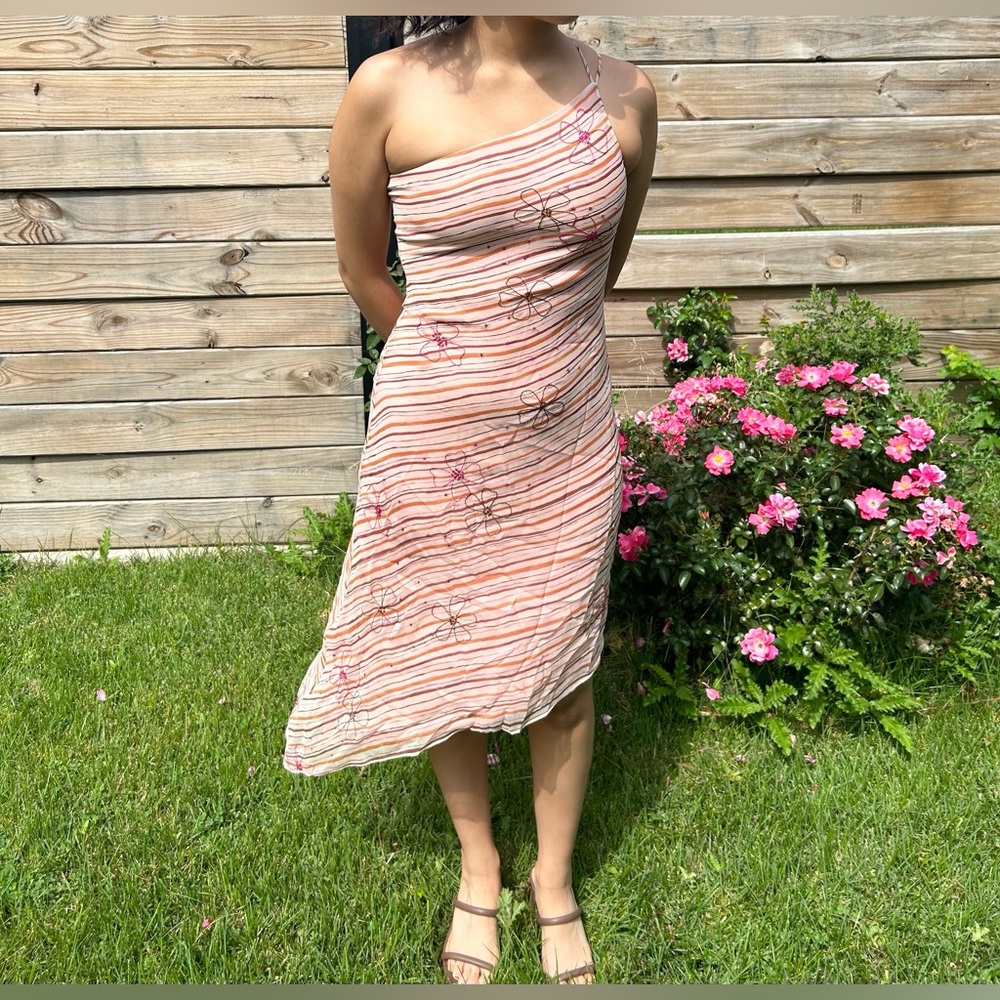 Pink silk vintage dress by: Laundry